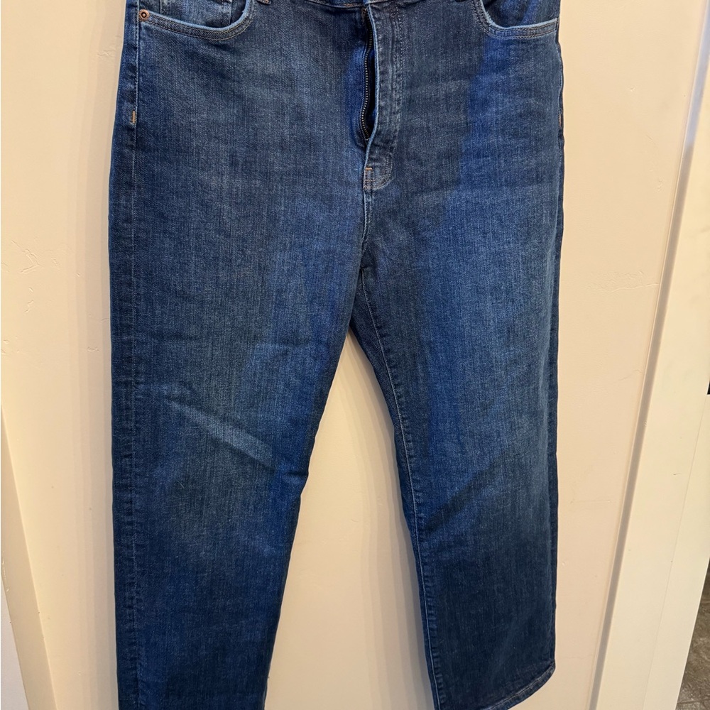 Peter Millar Classic Blue Jeans. NWOT